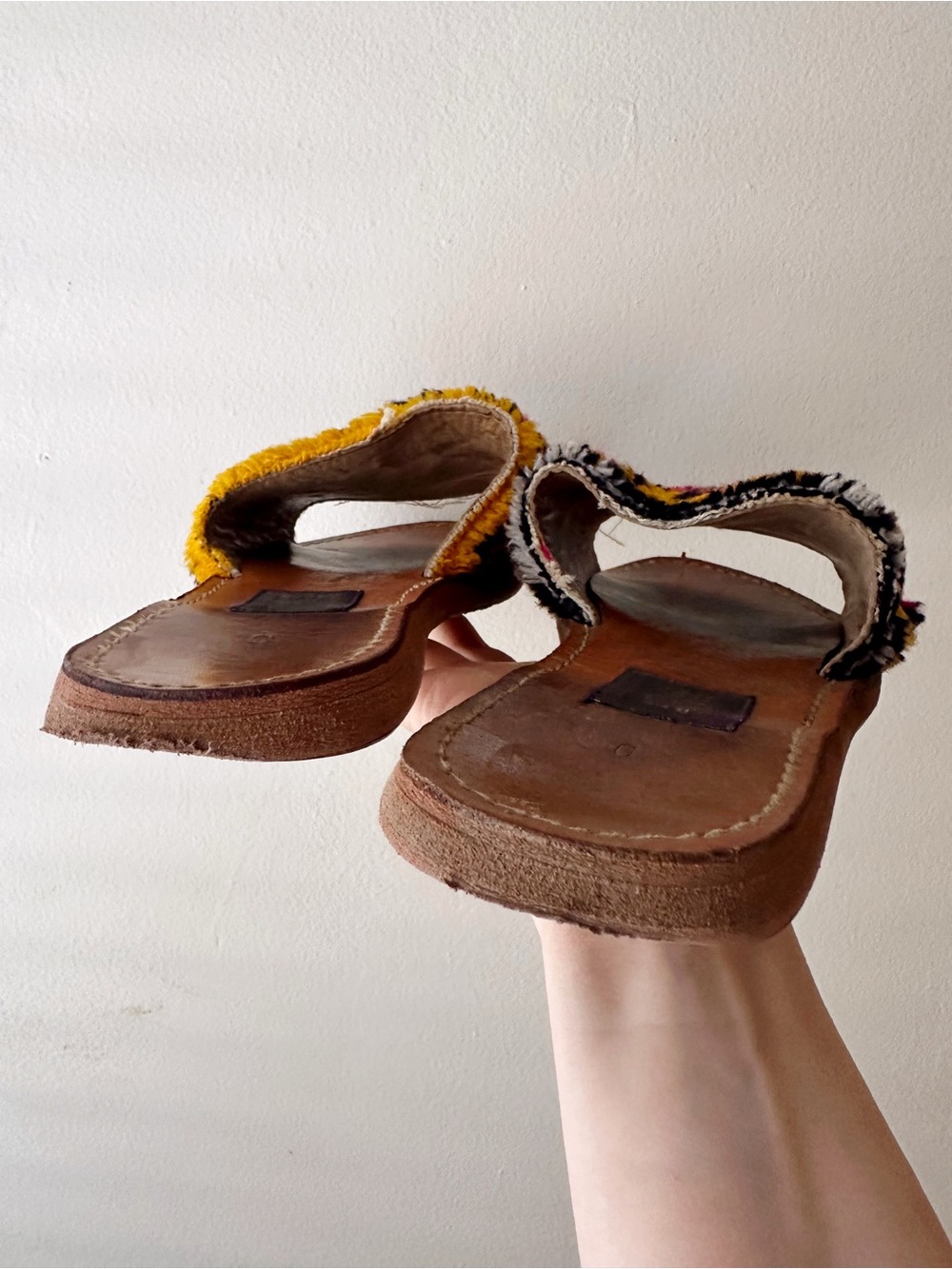 Res Ipsa • Kilim Rug Sandal in Pink/Green/Yellow - Picture 7 of 12